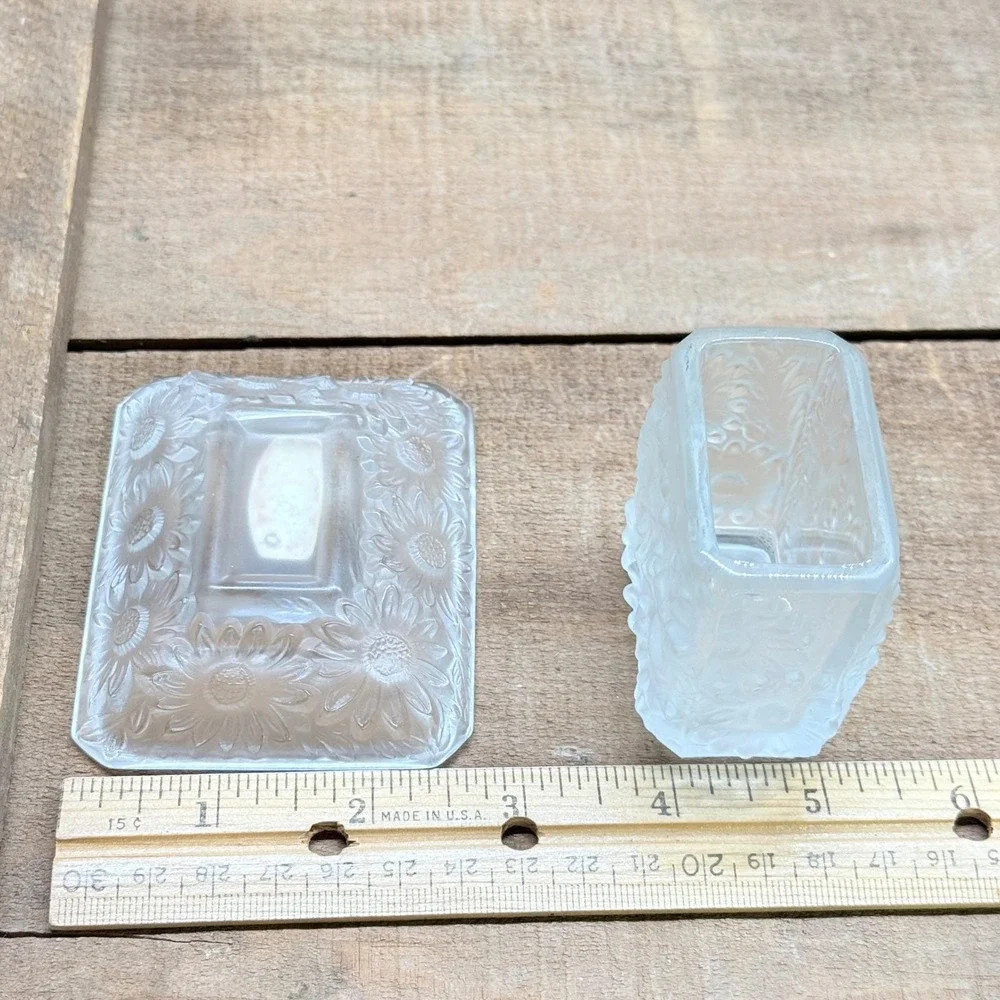 Vintage Barolac Weil Czechoslovakia Frosted Glass Sunflower Smoking Vanity Set